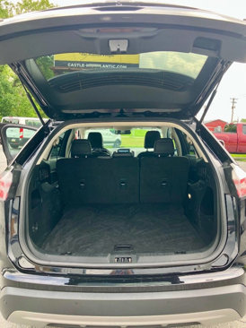 Used 2022 Ford Edge SEL image 13
