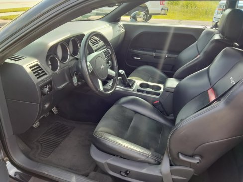 Used 2009 Dodge Challenger SRT8 w/ SRT Option Group II image 9