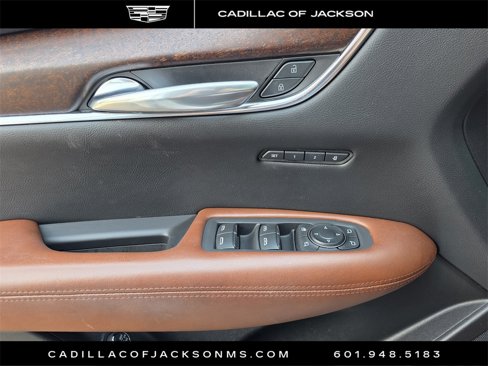 Used 2021 Cadillac XT5 Premium Luxury image 17