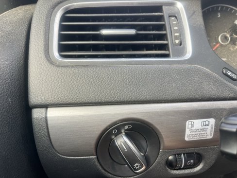 Used 2014 Volkswagen Jetta TDI image 21
