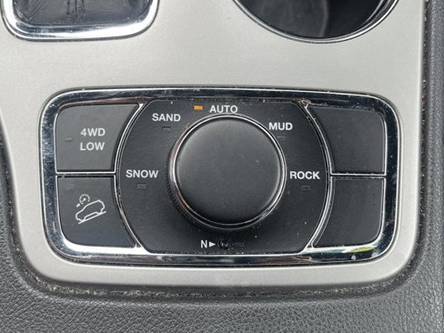 Used 2019 Jeep Grand Cherokee Limited image 9