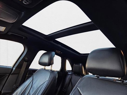 Used 2019 Lincoln MKC Reserve w/ MKC Technology Package image 16