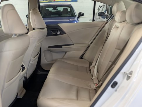 Used 2017 Honda Accord EX-L image 17