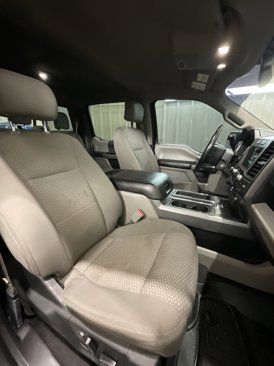 Used 2017 Ford F150 XLT w/ Equipment Group 302A Luxury image 12