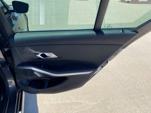 Used 2020 BMW 330i Sedan w/ Driving Assistance Package image 22