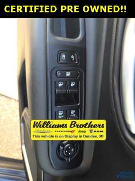 Certified 2022 Jeep Renegade Latitude w/ Convenience Group image 11