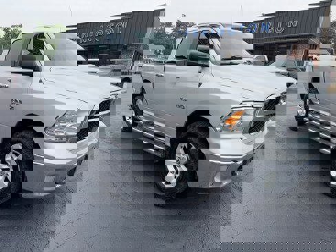 Used 2017 RAM 1500 Classic SLT w/ Protection Group image 9