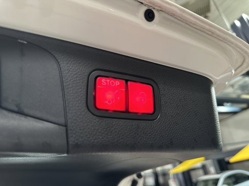 Certified 2021 Mercedes-Benz GLC 300 4MATIC image 17