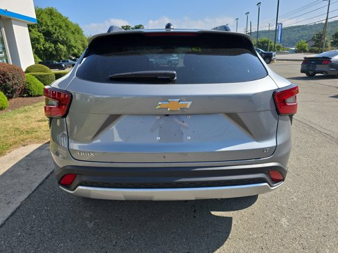 New 2025 Chevrolet Trax LT w/ Driver Confidence Package image 4
