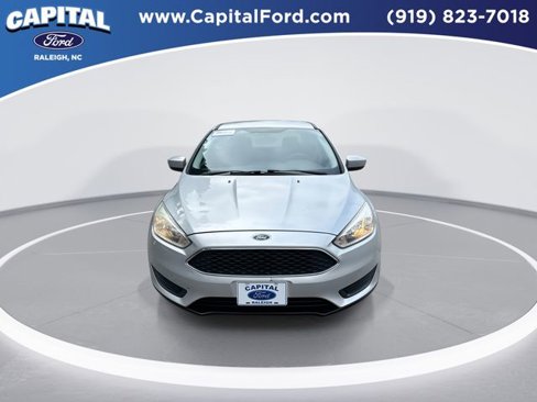 Certified 2018 Ford Focus SE image 3