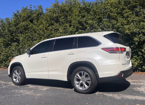 Used 2016 Toyota Highlander LE image 5