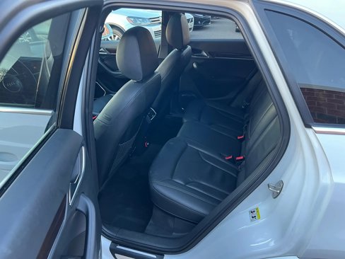 Used 2016 Audi Q3 2.0T Prestige w/ Prestige Package image 10