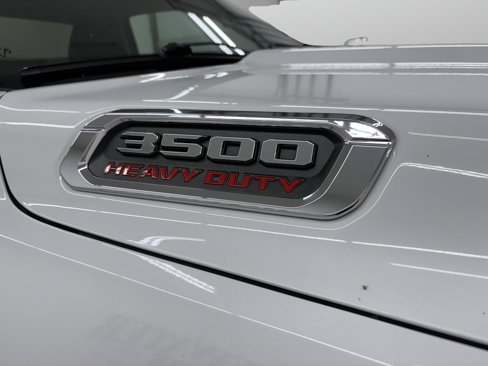Used 2019 RAM 3500 Tradesman image 31