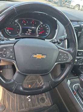 Used 2020 Chevrolet Traverse LT w/ Driver Confidence II Package image 8