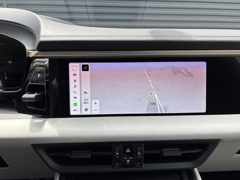Certified 2024 Porsche Macan 4 Electric image 20