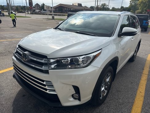 Used 2018 Toyota Highlander Limited image 4