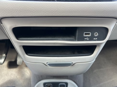 Certified 2018 Chrysler Pacifica Touring-L image 29