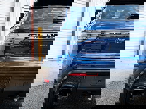Certified 2024 Porsche Macan image 14