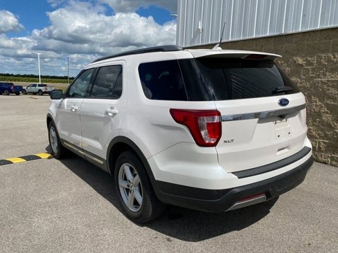 Used 2019 Ford Explorer XLT w/ Equipment Group 202A image 7