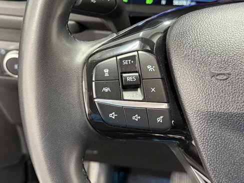 Used 2022 Ford Escape Titanium image 17