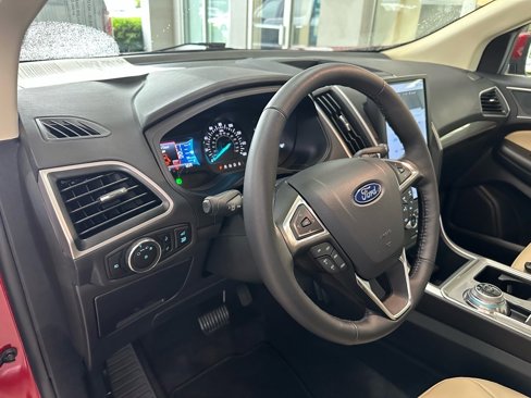 Used 2024 Ford Edge SEL w/ Convenience Package image 17