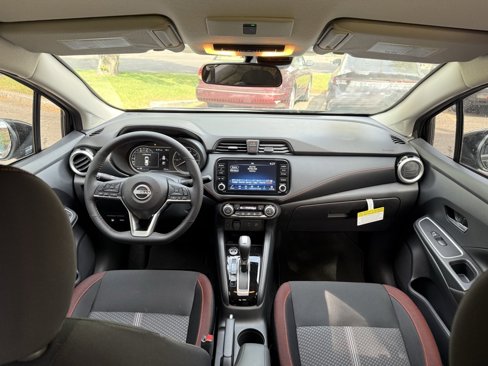 New 2025 Nissan Versa SR w/ Trunk Package image 23