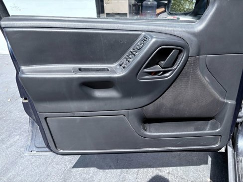 Used 2004 Jeep Grand Cherokee Laredo w/ Convenience Group image 10