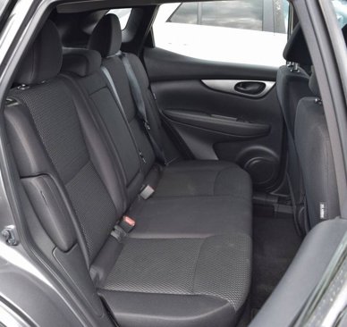 Used 2021 Nissan Rogue Sport S image 25