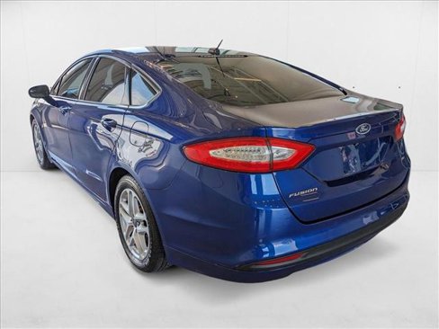 Used 2015 Ford Fusion SE image 8