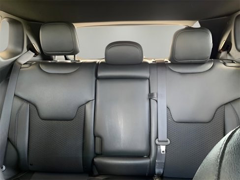 Certified 2024 Jeep Compass Latitude image 43