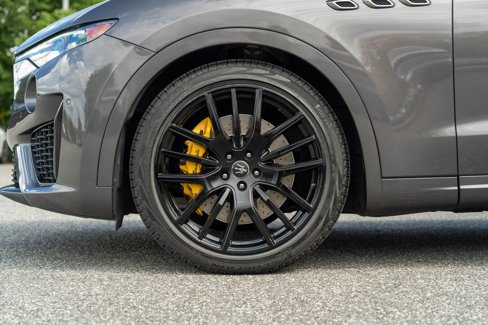 Used 2022 Maserati Levante Modena image 9