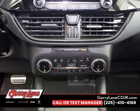 Used 2024 Ford Escape ST-Line w/ Cold Weather Package image 11