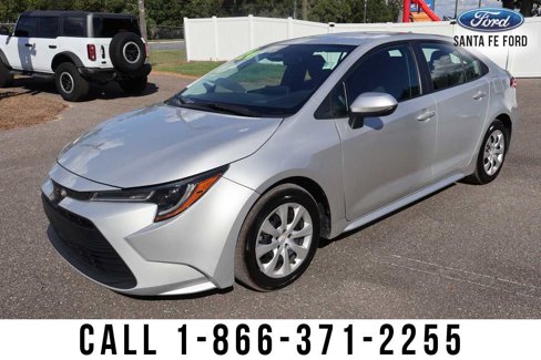 Used 2024 Toyota Corolla LE image 2