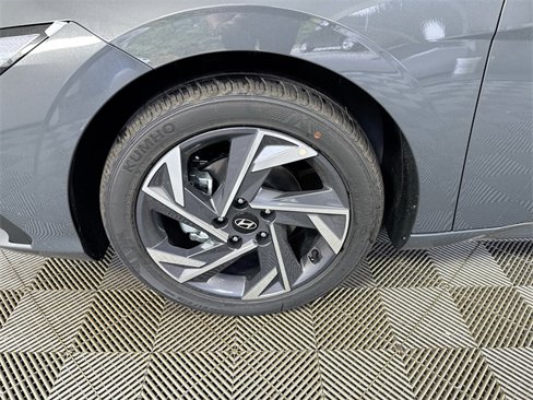 New 2025 Hyundai Elantra Sport image 6