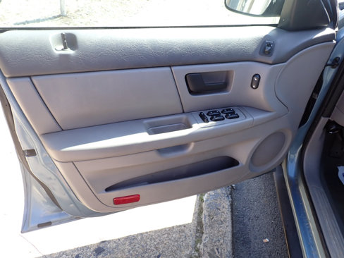 Used 2005 Ford Taurus SE image 33