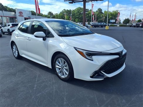 Used 2024 Toyota Corolla SE image 1