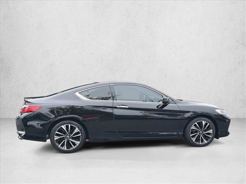 Used 2017 Honda Accord EX-L image 4