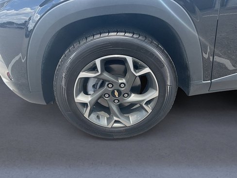 Used 2024 Chevrolet Trax LT image 15