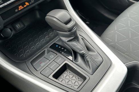 Used 2023 Toyota RAV4 XLE image 21