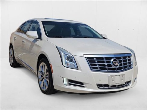 Used 2013 Cadillac XTS Premium image 3