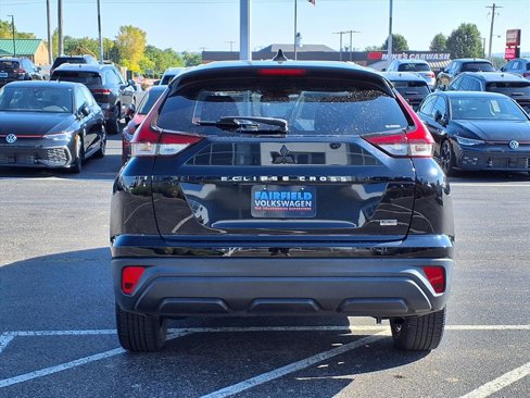 Used 2022 Mitsubishi Eclipse Cross LE image 5