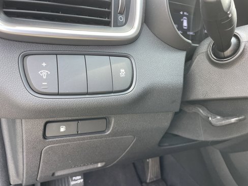 Used 2019 Kia Sorento L image 10