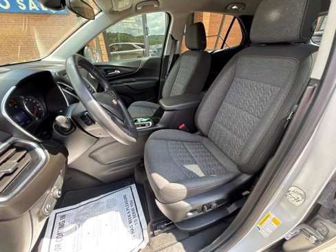 Used 2022 Chevrolet Equinox LT image 17
