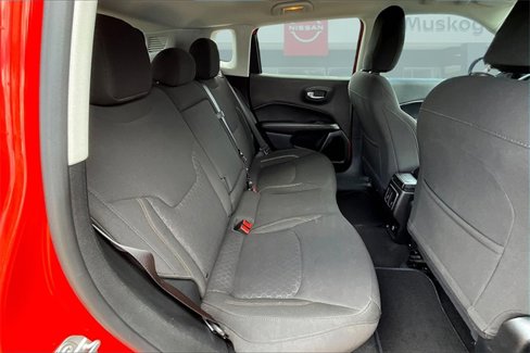 Used 2020 Jeep Compass Sport image 24