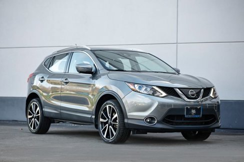 Used 2018 Nissan Rogue Sport SL w/ SL Premium Package image 1