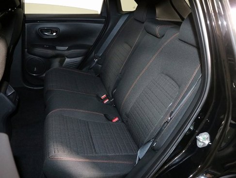 Used 2025 Honda HR-V Sport image 13