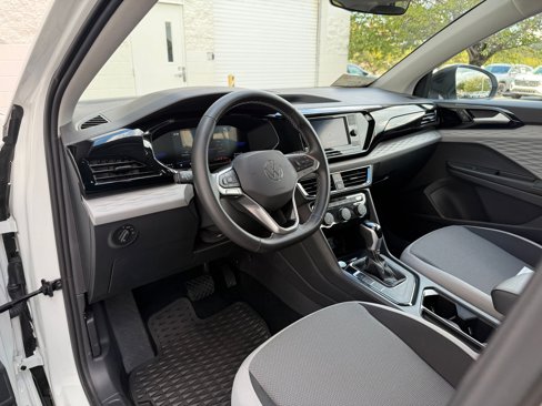 Used 2024 Volkswagen Taos S image 4