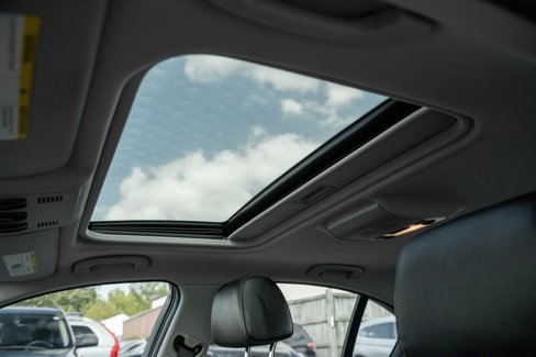Used 2011 BMW 328i xDrive Sedan w/ Premium Pkg image 16