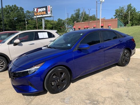 Used 2021 Hyundai Elantra SEL w/ Cargo Package image 1