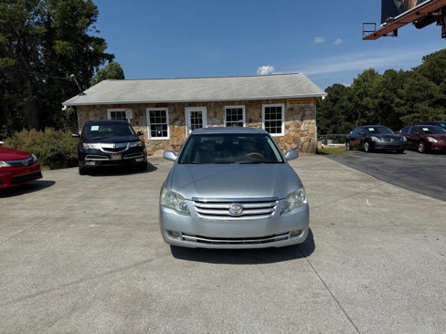 Used 2006 Toyota Avalon Limited image 2